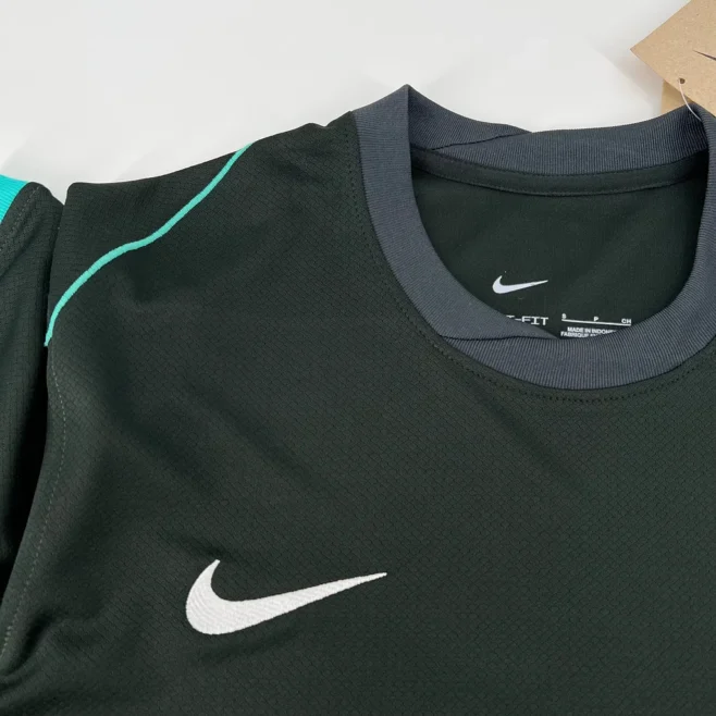 Liverpool FC Maillot extérieur I – Image 3